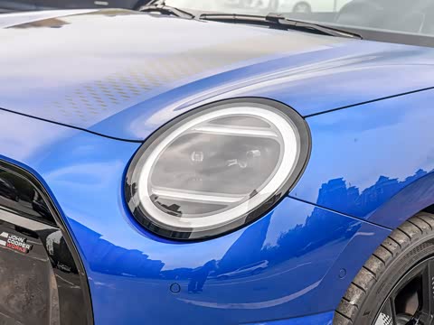 2025�� JOHN COOPER WORKS