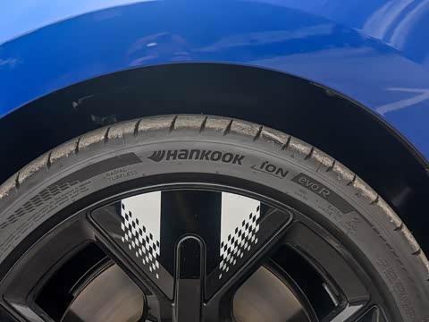 2025�� JOHN COOPER WORKS