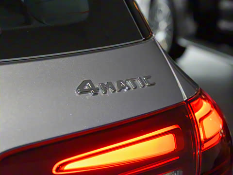 2025�� �Ŀ� GLE 450 4MATIC ������