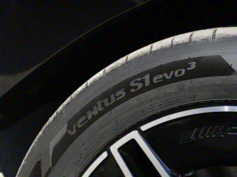 2025�� E 300 ʱ�����˶���