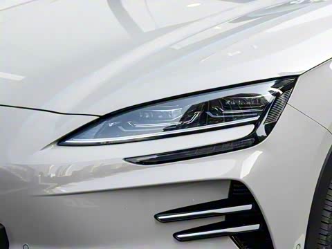 2025�� EV �Ǽݰ� 520km ������