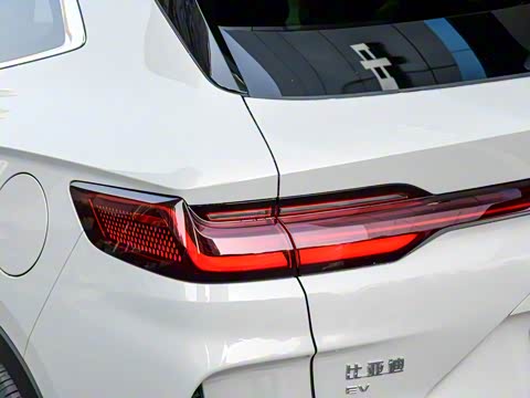 2025�� EV �Ǽݰ� 520km ������