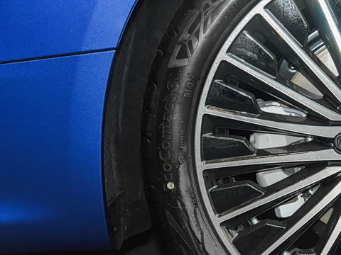 2025�� CLE 260 ���ܳ�