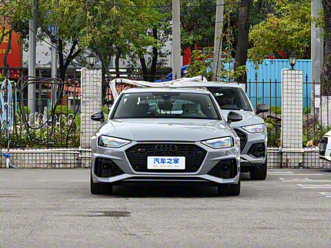 2024��  RS4 Avant ȼ���