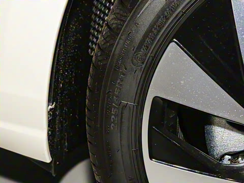 2025�� 300TSI Pro