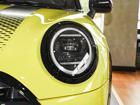 2025�� JOHN COOPER WORKS CABRIO