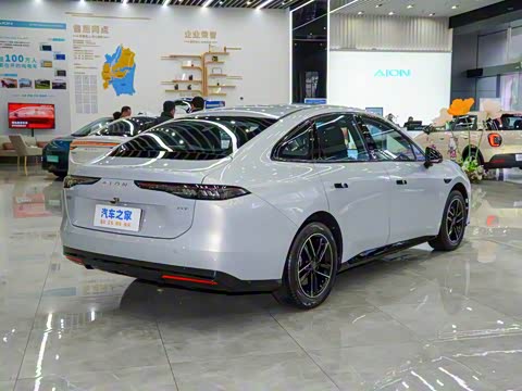 2025�� 650 ������