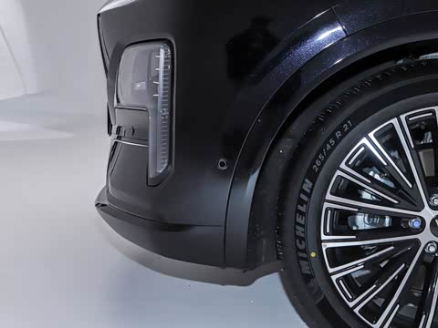 2025�� ����Ultra+ �߶���