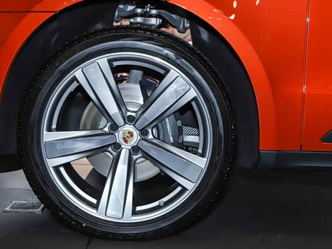 2025�� Macan 2.0T ���ΰ�