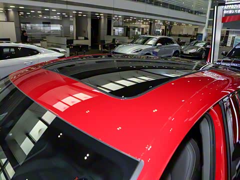 2025�� Macan 2.0T ���ΰ�