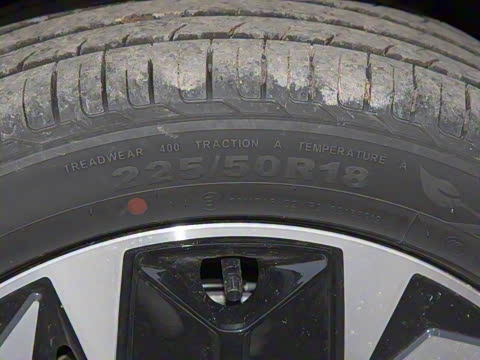 2024�� ��ҫ�� 550km ��Ӣ��