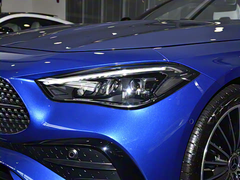 2025�� CLE 260 ������ܳ�