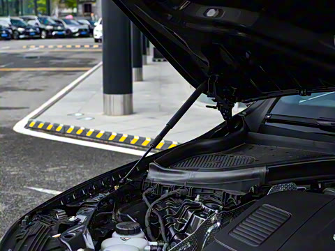 2025�� �Ŀ� GLC 300 L 4MATIC ������ 5��