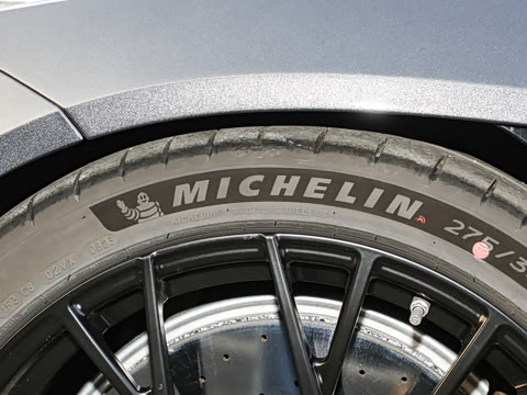 2025�� 4.0T V8 Coupe