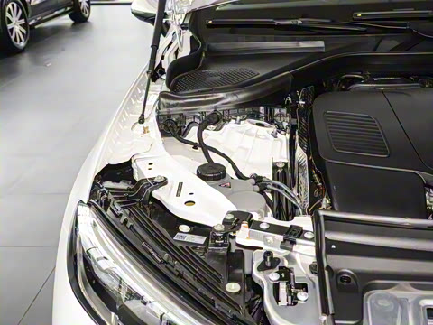 2025�� �Ŀ� GLC 260 L 4MATIC ������