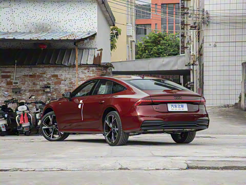 2025�� 55 TFSI quattro ������