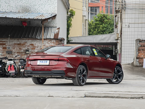 2025�� 55 TFSI quattro ������