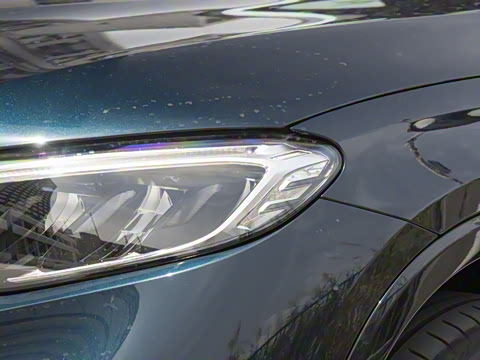 2025�� �Ŀ� GLC 260 L 4MATIC ������