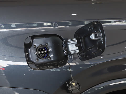 2025�� 165km ���������ж��ư� 5��