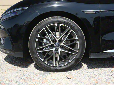 2025�� EV �Ǽݰ� 605KM�캽��