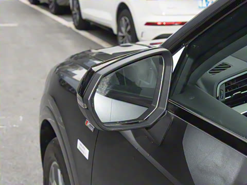 2025�� quattro 45�����ذ� 40TFSI ʱ�ж�����