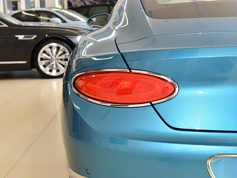 2024�� GT V8 Edition 8