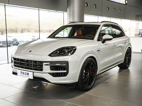 2025�� Cayenne S E-Hybrid 3.0T