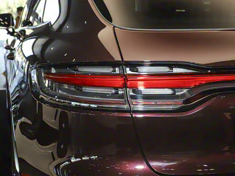 2025�� Macan 2.0T ���ΰ�