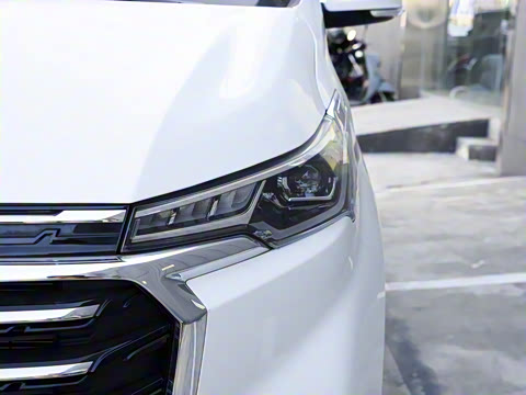 2025�� 2.0L �ֶ��м����а� CNG 7��