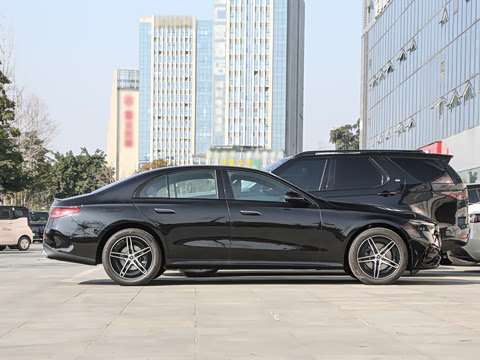 2025�� E 260 �˶���