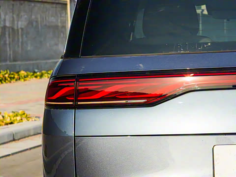 2025�� DM-i 1.5T 180km ��Խ��