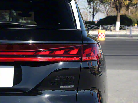 2024�� 50 TFSI quattro ����ʿ�� 6��