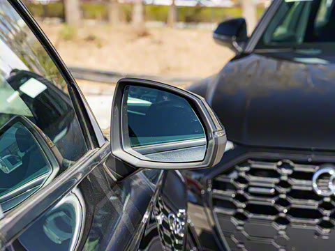 2025�� quattro 45�����ذ� 45 TFSI ������