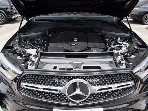 2025�� �Ŀ� GLC 300 L 4MATIC ������ 5��