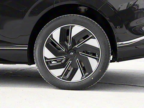 2025�� 210Ultra���̰� 6��