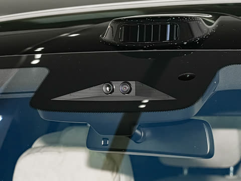 2025�� Ultra ���ܻ��°�