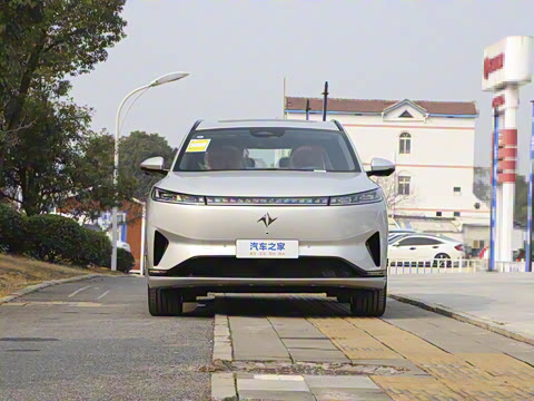 2025�� 210Ultra���̰� 6��