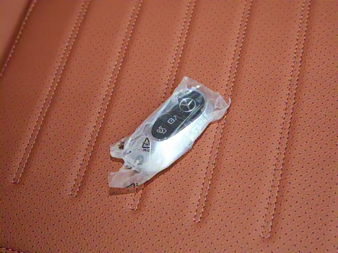 2024��  �Ŀ� GLC 260 L 4MATIC ������ 5��