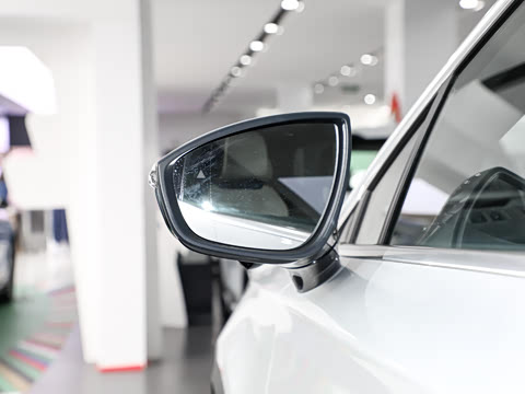 2024�� EV ��ҫ�� 635KM �����콢��