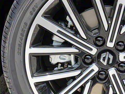 2025�� 550������