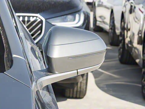 2025�� 530Li ������ M�˶���װ