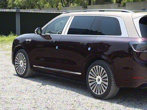 2025�� ���� Ultra�� 100kWh 6����