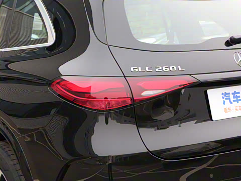 2024�� GLC 260 L 4MATIC ������ 7��