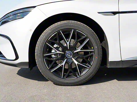 2025�� EV �Ǽݰ� 506KM�����