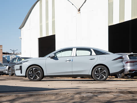 2025�� EM-i 140km ̽��+��