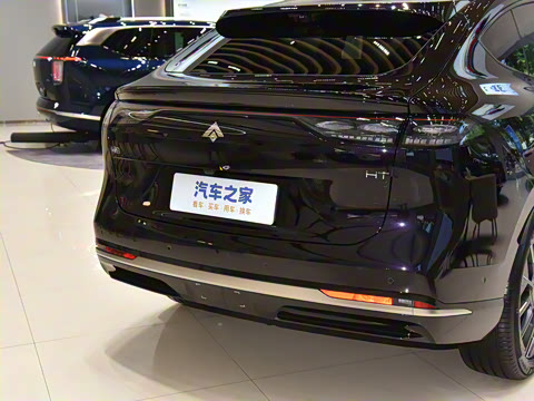 2025�� 825 Max��