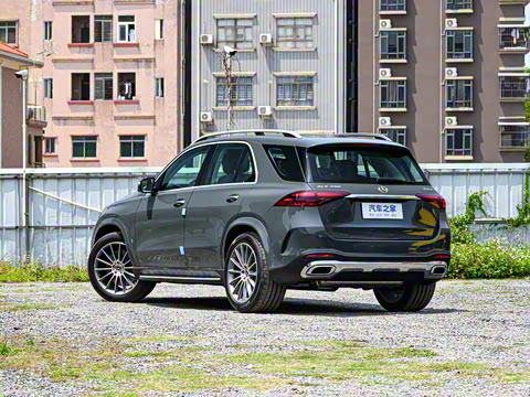 2025�� �Ŀ� GLE 450 4MATIC ������