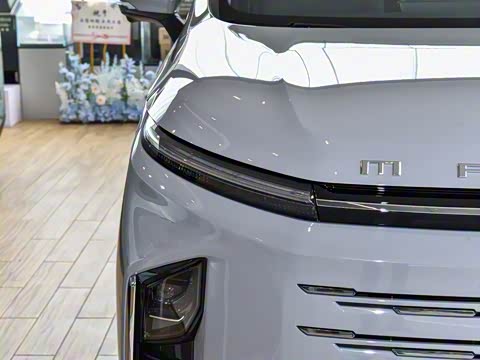 2025�� �콢��