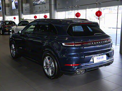 2025�� Cayenne S E-Hybrid 3.0T