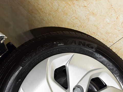 2023�� PLUS 1.8L 7/8�����˰�CNG